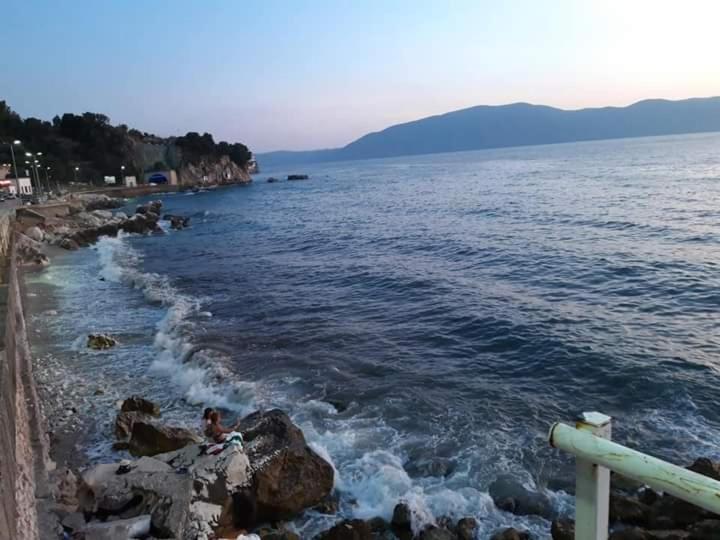 Artist S Apartment Vlora Kültér fotó